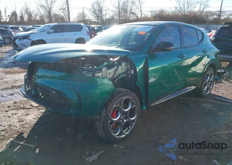 2024 Alfa Romeo Tonale Veloce Eawd z USA, uszkodzony, nr VIN ZASPATDW0R3048948